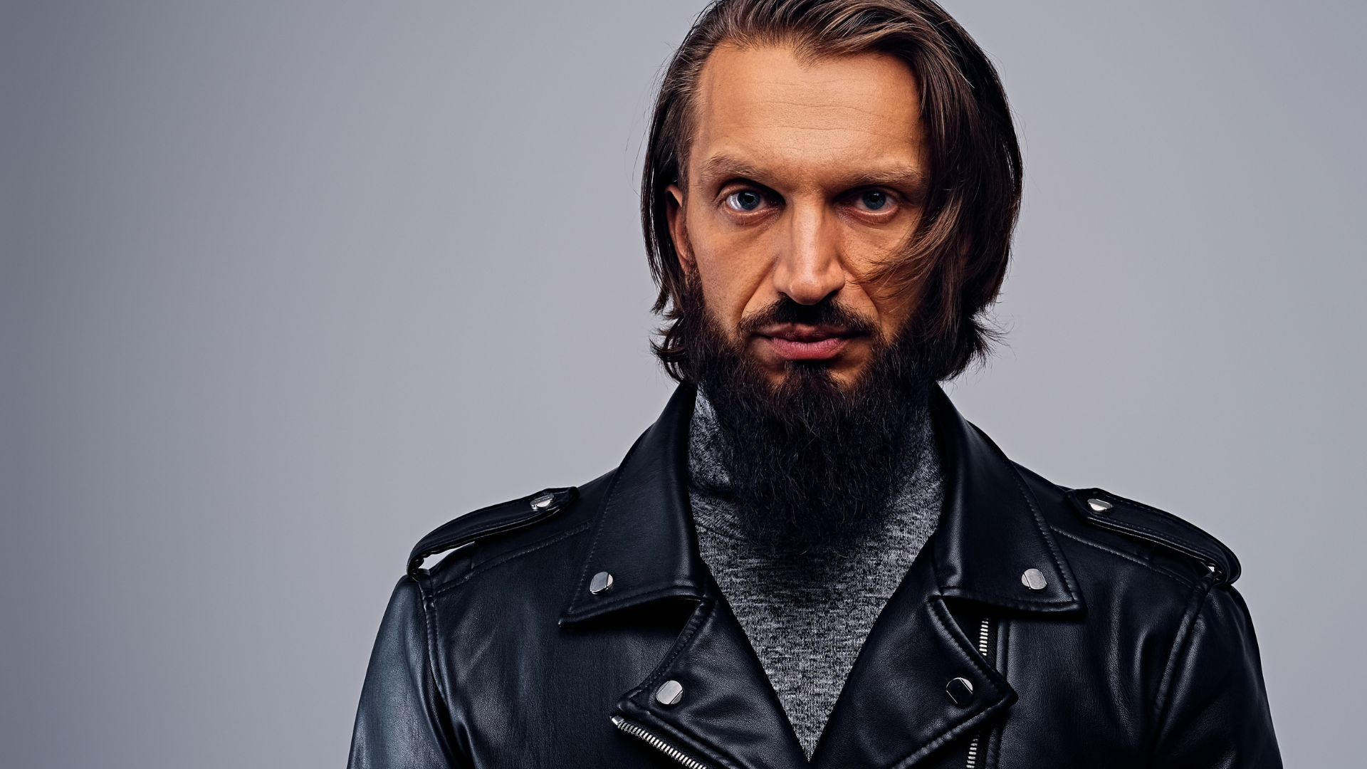 12 Common Mistakes to Avoid When Growing Out Long Hair