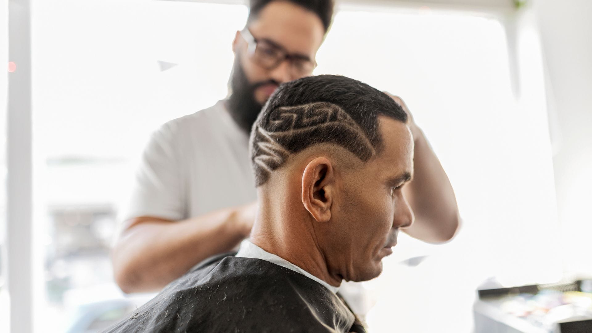 12 Men Hairstyles That Will Make You Look Younger