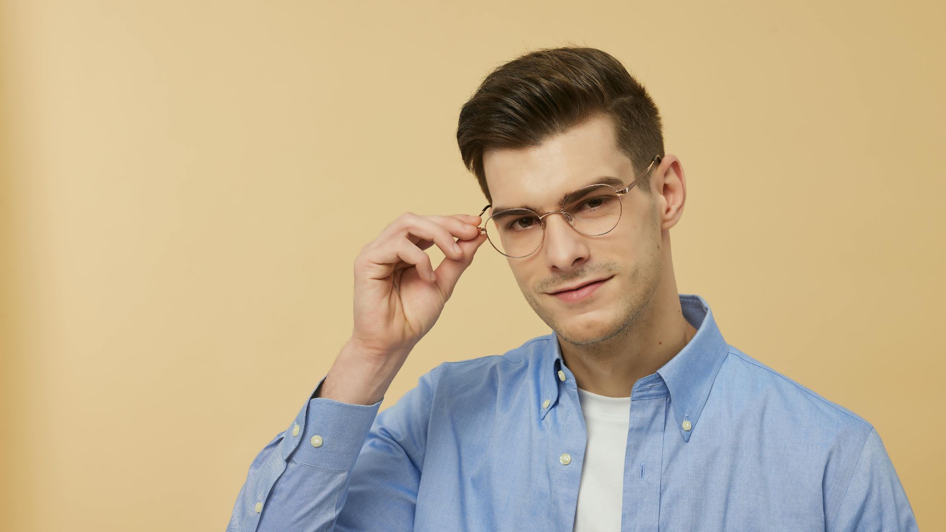 13 Best Hairstyles for Men with Glasses 13 Best Hairstyles for Men with Glasses
