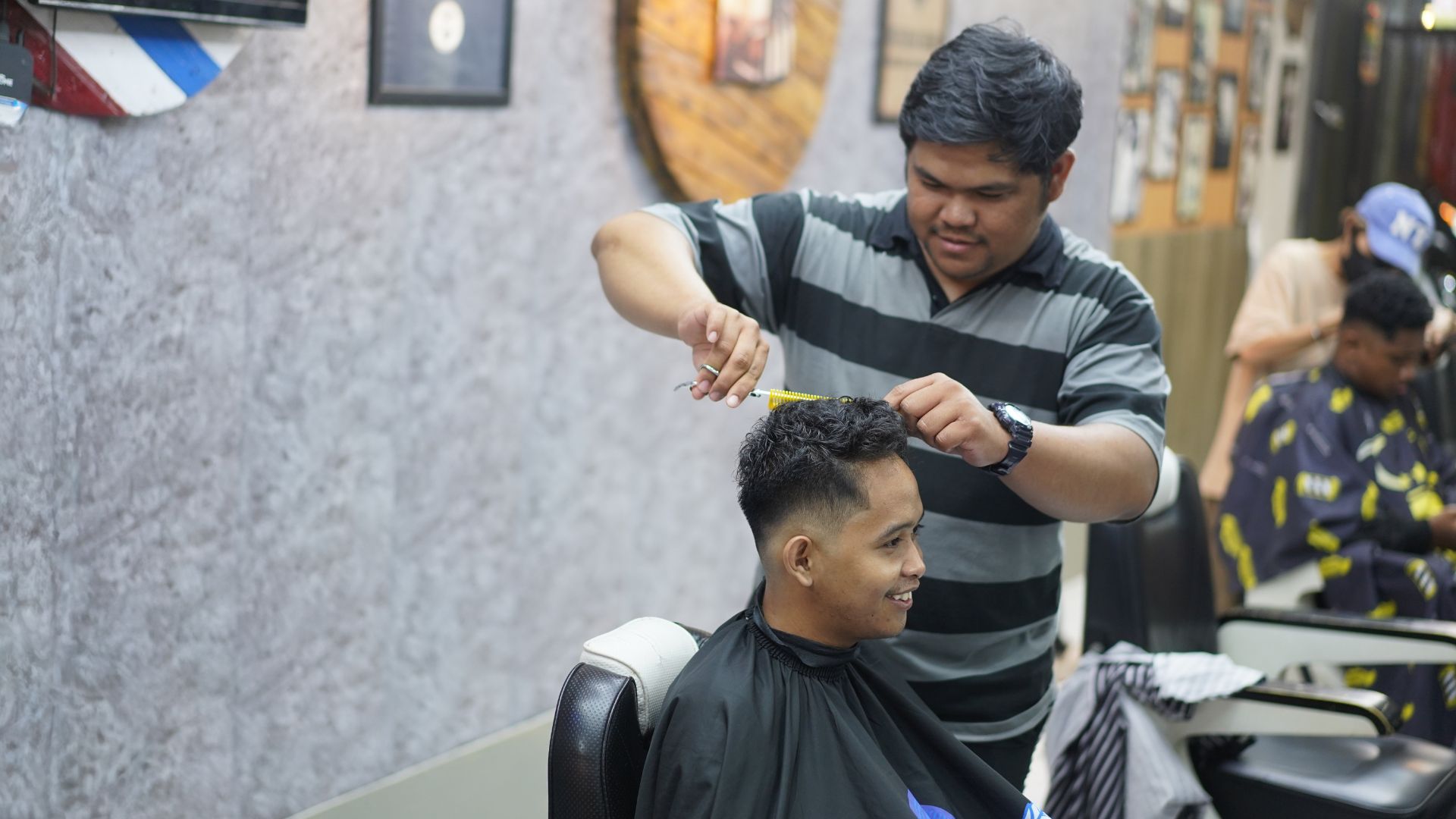 13 Distinct Looks Created with Scissor Techniques