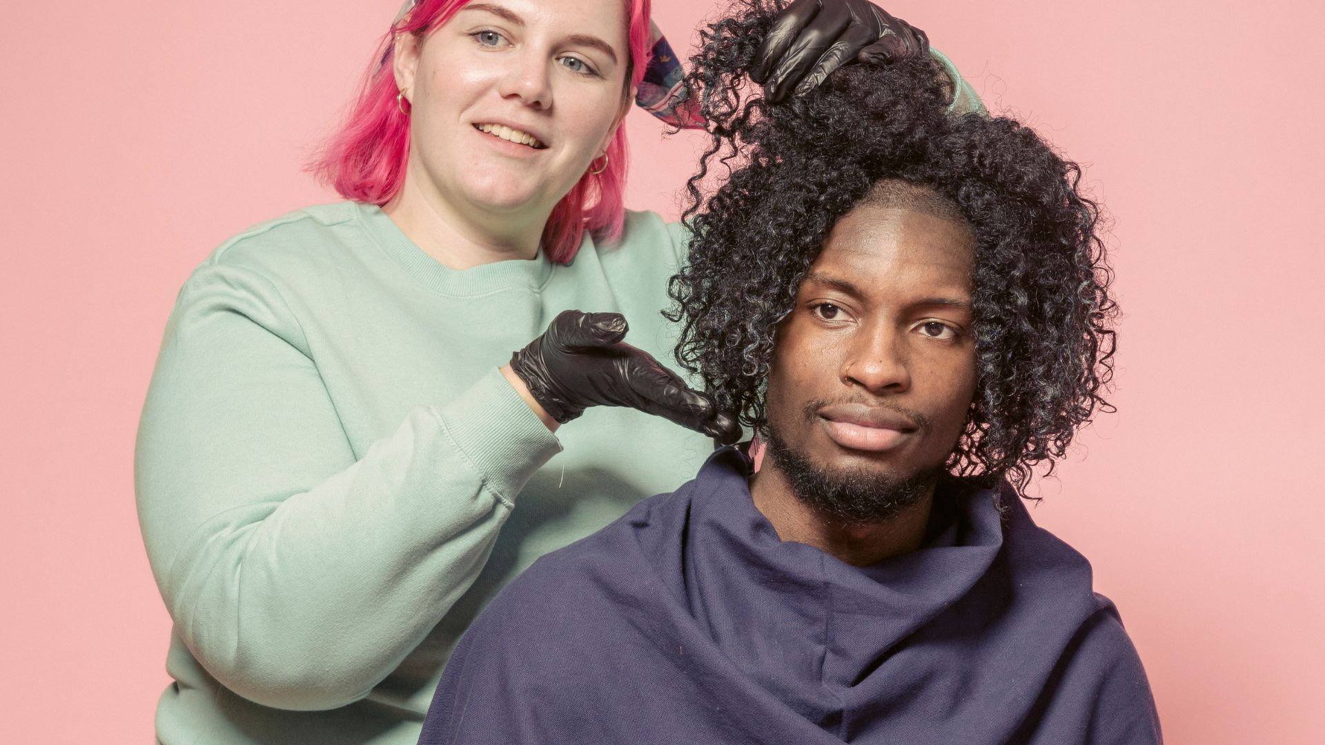 13 Hairstyles for Men with Wavy Hair