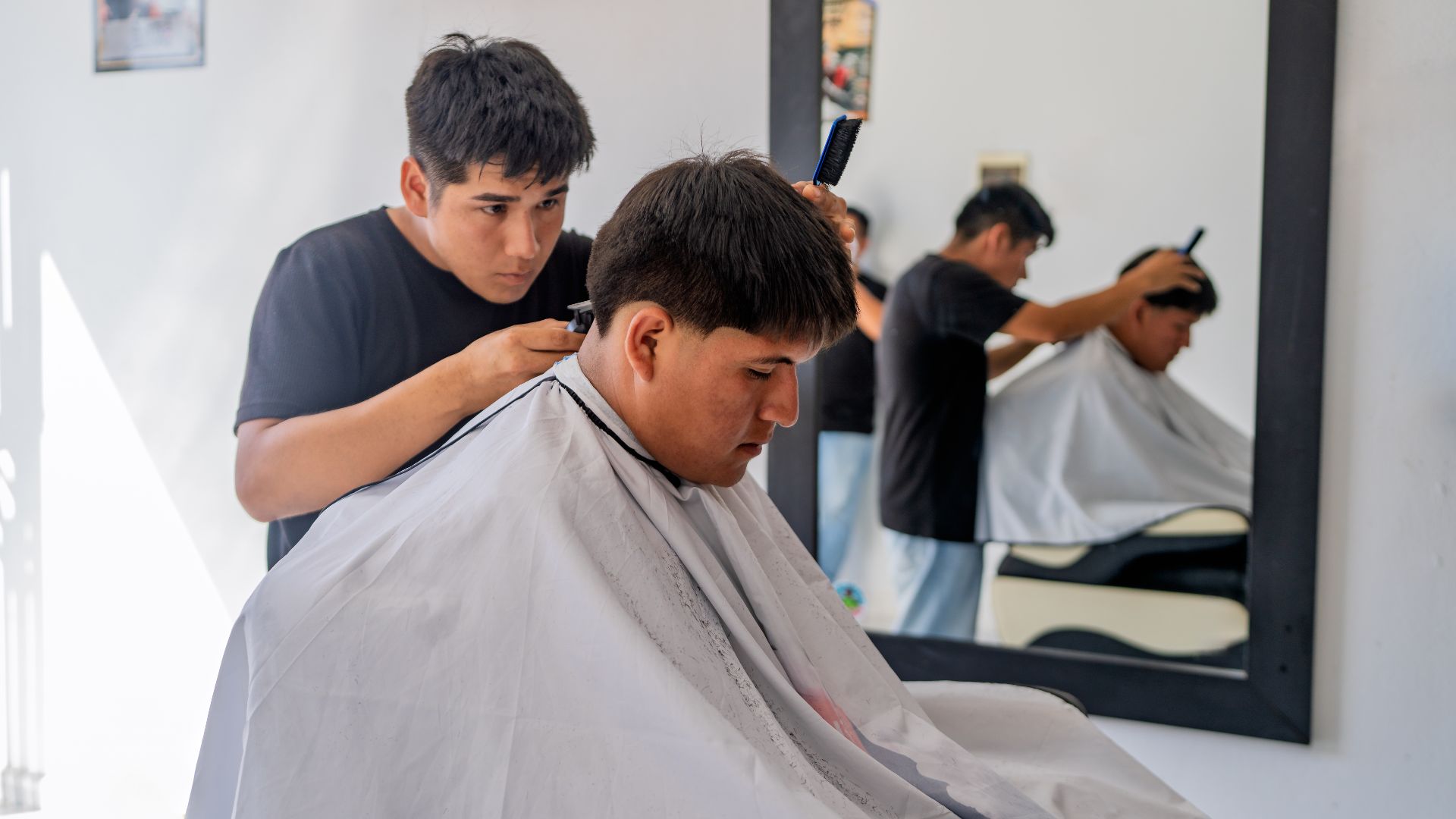 13 Transformative Makeover Services Provided by Barbers