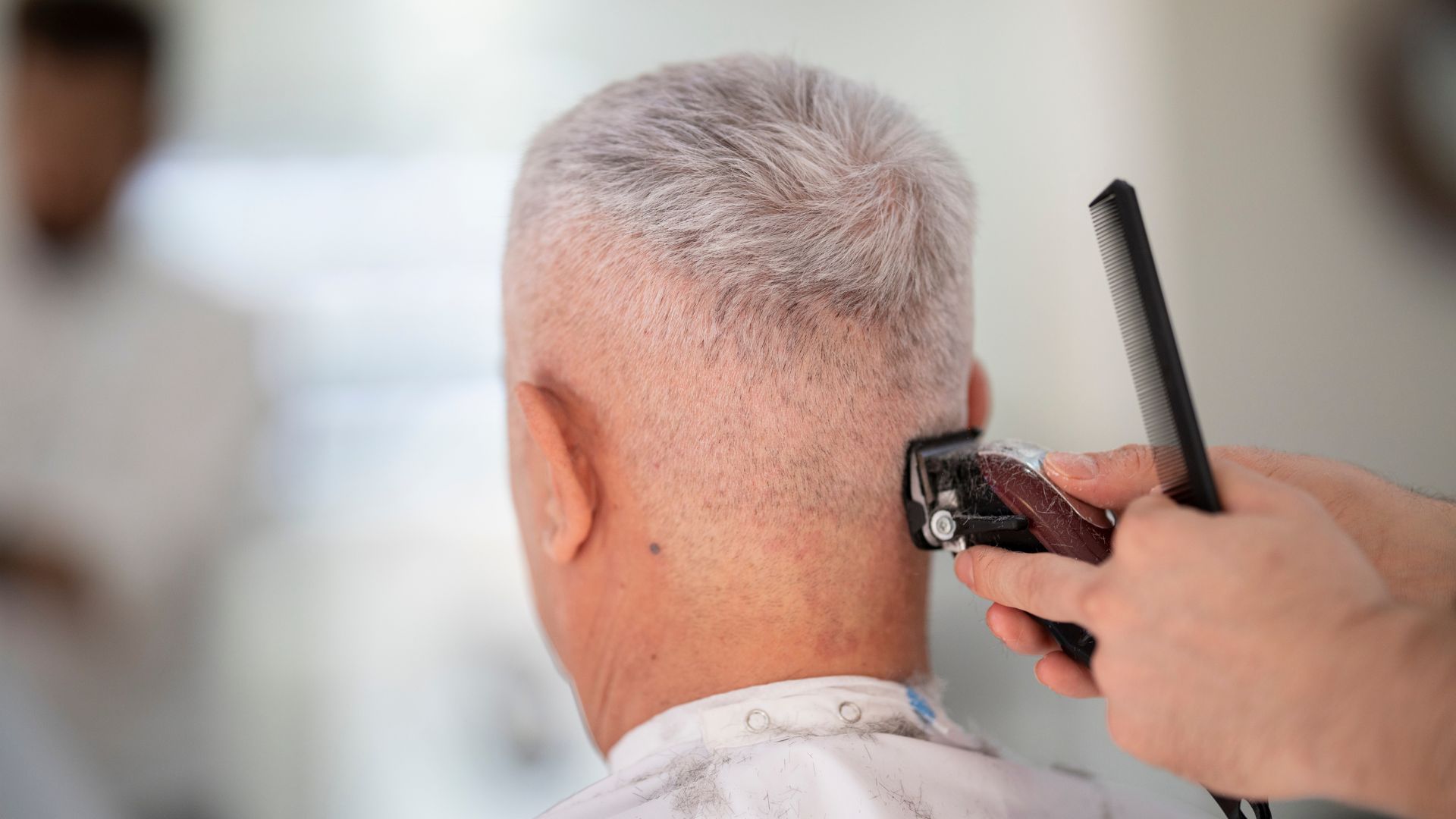 14 Best Haircuts for Thinning Hair 14 Best Haircuts for Thinning Hair